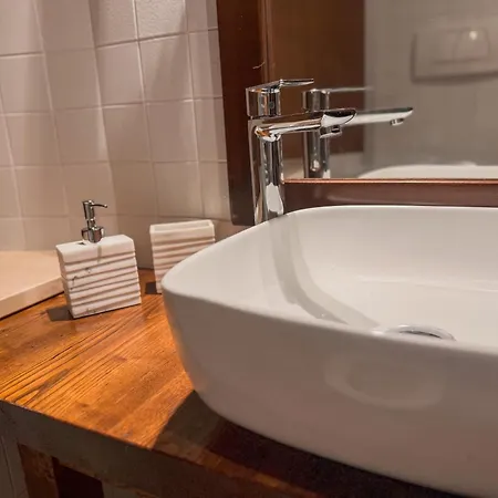 بيت للعطل Poolhouse Oasi Del Lupo Subbiano