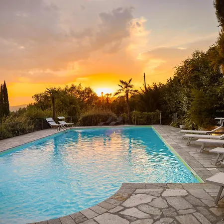بيت للعطل Poolhouse Oasi Del Lupo